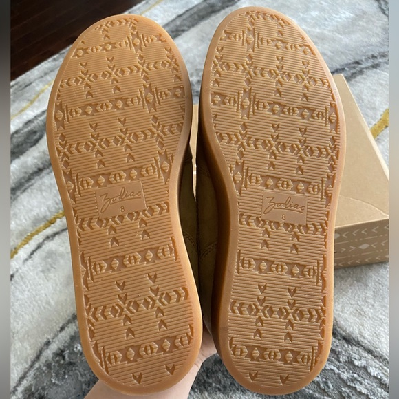 NWT Zodiac Platform Boots - Picture 6 of 9